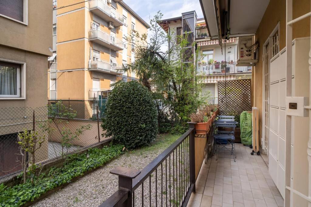 Charme In City Center Verona Exterior foto